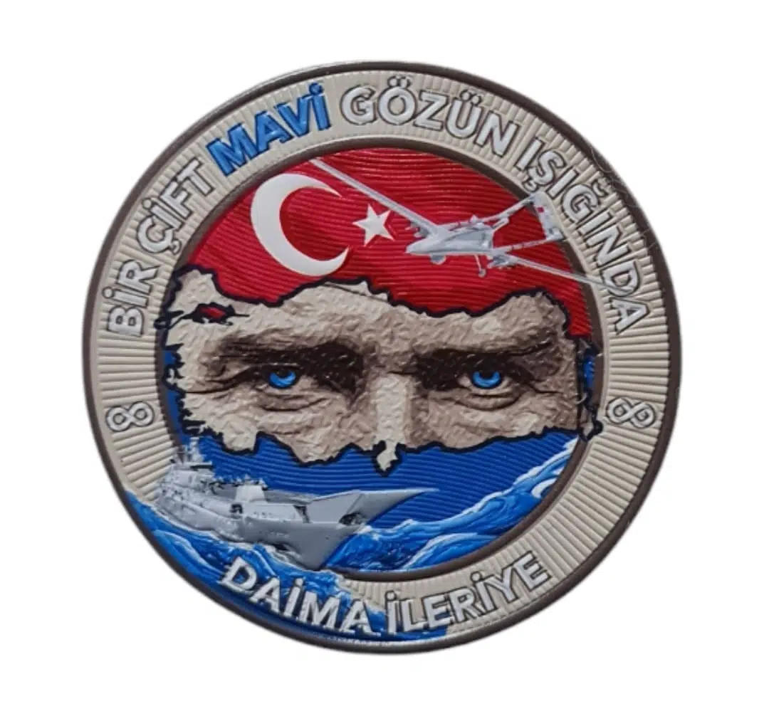 ATATÜRK PEÇ , BİR ÇİFT MAVİ GÖZÜN IŞIĞINDA - Arma - TPU Patch