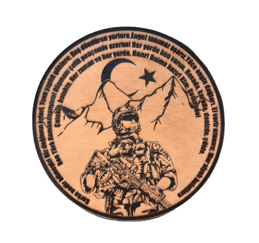 Komando Andı Korku Nedir Bilmeyiz -Yuvarlak Deri Peç - Arma - Leather Patch